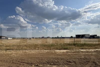 Parcele teren de 566 mp, front dublu de 30 m, utilitati, zona Selgros - 1