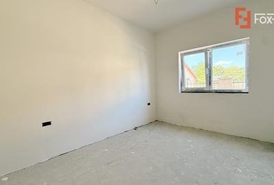 Duplex de vanzare pe parter, 3 camere - Mosnita Veche - Centru - 9