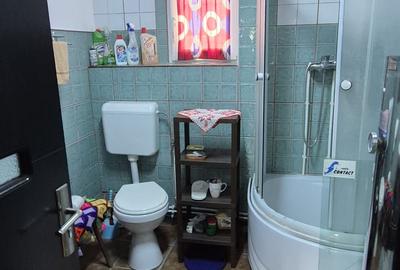 Gospodărie de vanzare, situată în Asuajul de Sus, cu teren generos de 8126 - 5
