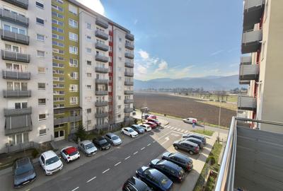 Apartament cu 2 camere de vanzare in Avantgarden Bartolomeu,nemobilat,et 3/8 - 5