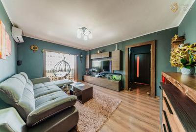 Apartament cu 3 camere decomandat, mobilat în Central