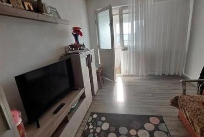 Apartament cu 2 camere semidecomandat în Obor