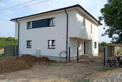 Sanandrei, Duplex pe Etaj, Drum Asflatat, Bucatarie Separata - 2