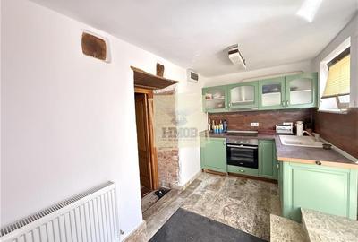 Casa ultracentrala complet renovata 6 camere 3 bai Cisnadioara - 33
