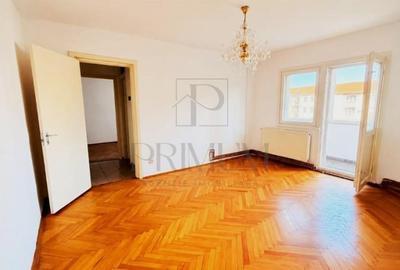 Apartament cu 3 camere decomandat în Olimpia-Stadion