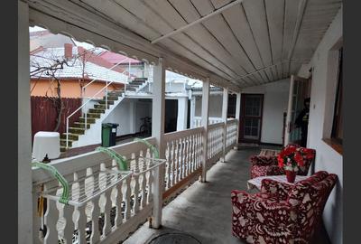 Casa cu mansarda, 7 camere, anexe, Sanmartin - 5