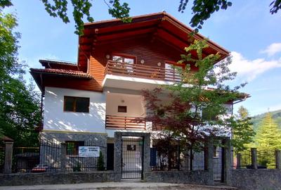 SINAIA-VANZARE APARTAMENTE IN VILA 2/3 CAMERE, ULTRACENTRAL