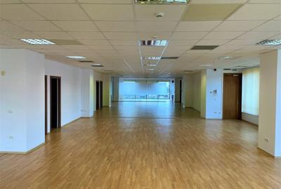 CORAL CENTER PITESTI- Inchiriere spatiu birouri, central, modern, 296 mp, etaj 2 - 4