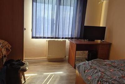 Apartament cu 3 camere decomandat în Apărătorii Patriei