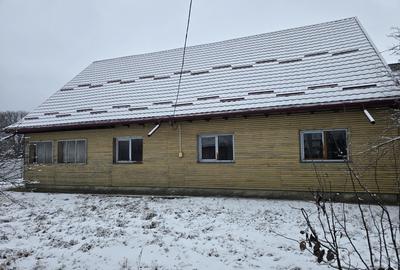 Casa in zona liniștită Târgul Neamț - 1