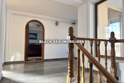 Vila 7 camere D+P+1+M - 2 Garaje - 50m de plaja - Zona centrala - 14