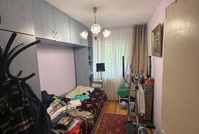 3 camere Decomandat- etaj 1/4 -- Canta-60m, geam la baie ! - 5