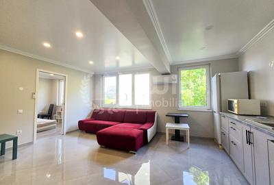 Apartament cu 2 camere semidecomandat, mobilat în Ultracentral