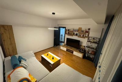 Apartament cu 2 camere decomandat în Titan