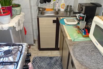 Vand apartament 2 camere decomandat in Deva, zona Micro 15, etaj 6, - 6