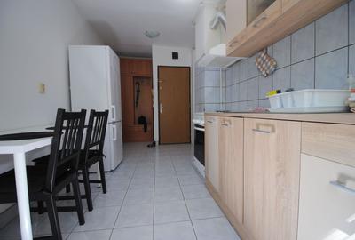Apartament cu 3 camere de vanzare, in zona Medicina - 8