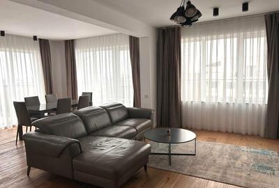 Apartament cu 3 camere semidecomandat, mobilat în Pipera