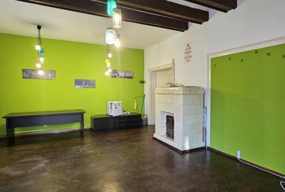 Inchiriez spatiu central,la casa,parter, pretabil pentru birouri sau activitati - 1