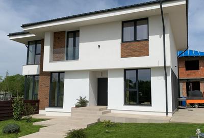 Vila cu arhitectura remarcabila, 5 camere, 624mp teren, Paradisul Verde - 1