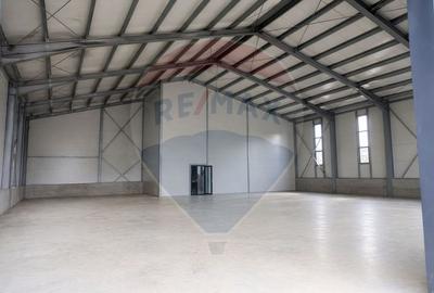 Hală industrială de închiriat – 560 mp  si curte - 2