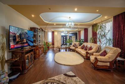 Casă Spațioasă în Palazu Mare – Ideală pentru Două Familii! - 1