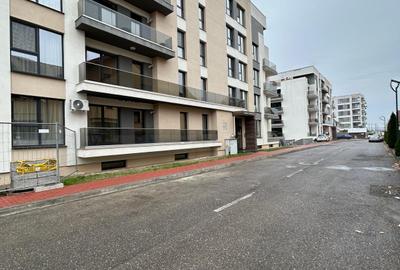 Apartament cu 3 camere semidecomandat în Albert