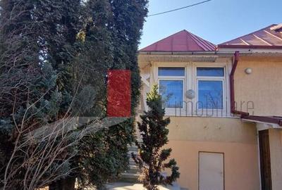 CASA DE VANZARE IN BUSTENI- POIANA TAPULUI - 4