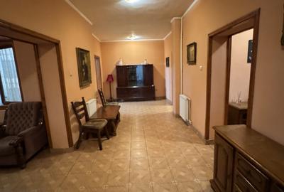 Casa cu teren de 526 mp in zona Lupeni - 17