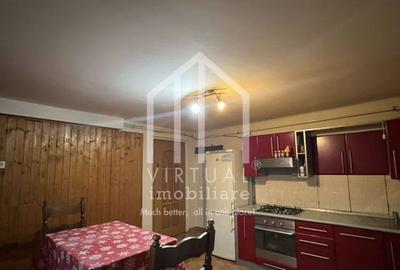 Casa formata din 2 apartamente, 2 garaje,  3 bai - zona Trei Stejari - 19