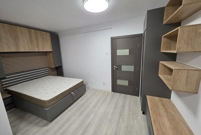 Garsonieră decomandată în Piața Unirii