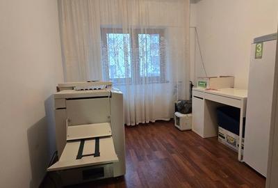 Targoviste, str. Boerescu Zaharia, parter, vanzare apartament 4 camere - 9