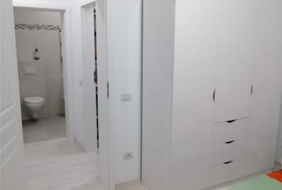 Decomandat. Bloc Nou. 2 Locuri de parcare - 4