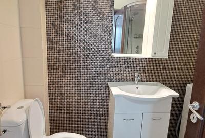 Unirii - spatiu comercial, suprafata 70 mp, etaj 1/2 - 7