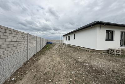 VEZI VIDEO! Ansamblu case individuale pe parter 2026 | Curte 400mp | Domnesti - 7
