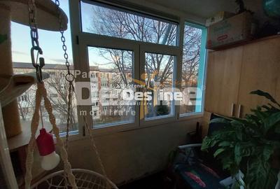 Apartament 2 camere 42 mp renovat cartier Smirodava Roman - 11