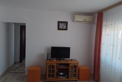 Vânzare apartament 3 camere strada Eroilor nr 8 , zona Sala Sporturilor - 2