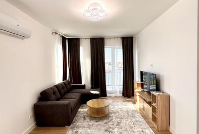 Apartament cu 4 camere decomandat în Pipera