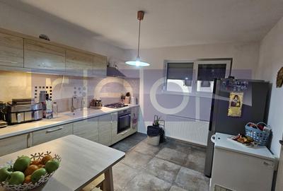 CASĂ P+1 DE VÂNZARE  CARTIERUL LATIN – TEREN 400 MP  - GARAJ - 13