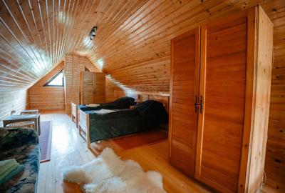 Vilă cu 6 camere, teren de 1000mp, într-un resort montan privat - 53