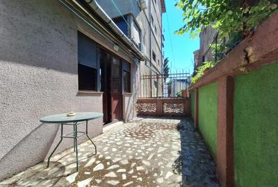 Apartament Romana, Caderea Bastiliei - 5