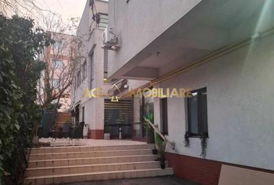 Vila de inchiriat | Crangasi | Metrou | x4 Parcare | Pretabil sediu firma - 1