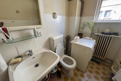 Vanzare apartament cinci camere Universitate metrou perfect pentru Airbnb - 17