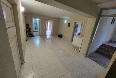 Casa de vanzare - Parter + Etj1 + Etj2 - 16