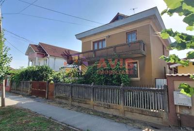 Casa Renovabila de vanzare in Comuna Podari