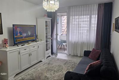 Apartament cu 2 camere decomandat, mobilat în Berceni