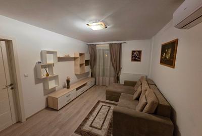 Apartament cu 2 camere decomandat în Baza 3