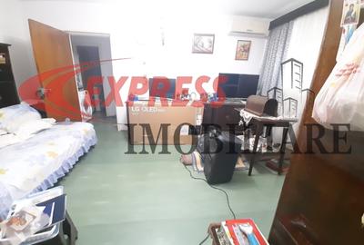 Apartament cu 2 camere semidecomandat în 1 Decembrie 1918