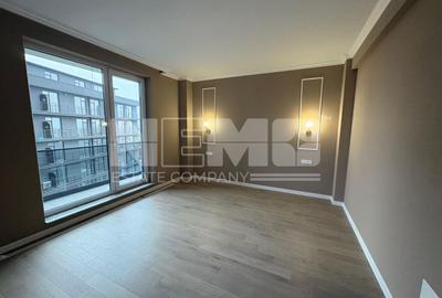 Apartament cu 3 camere decomandat, mobilat în Exterior Est