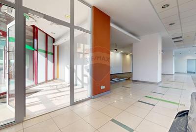 Spațiu comercial de închiriat în Brașov,  ultracentral, zona Star - 5