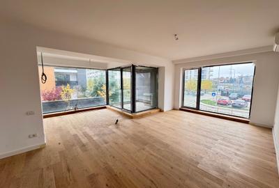 Apartament cu 3 camere decomandat în Băneasa